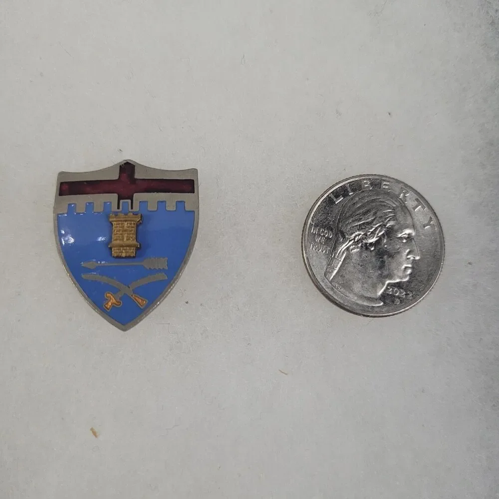 WW2 11th Infantry Regiment Unit Crest D.I. Pin - Lapel Crest Badge Insignia Army